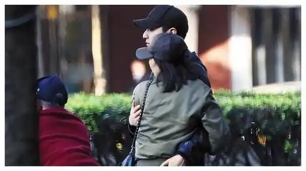 高圆圆和赵又廷教女儿骑单车,5岁rhea高清照片曝光,神似父母.