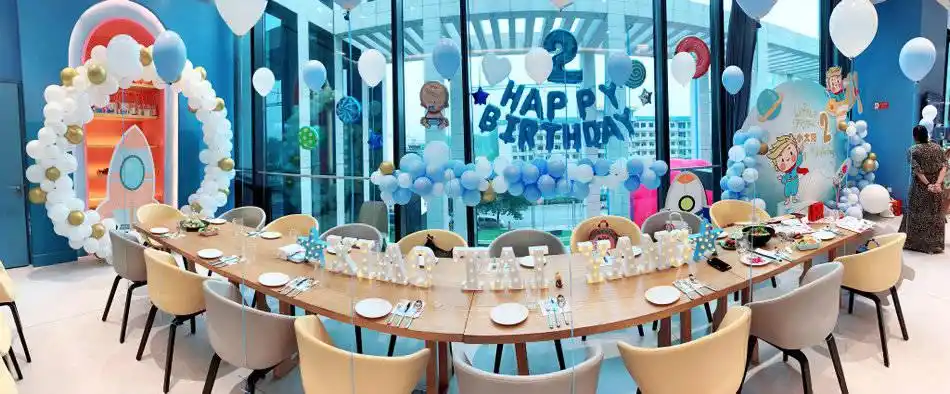 金巧巧为儿子办2岁生日派对场面温馨童趣十足老公于冬未出镜