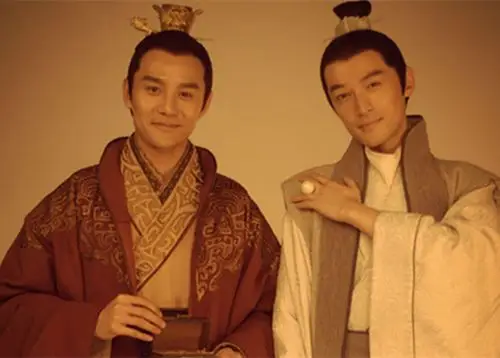 【图】王凯胡歌身高比拼 粉丝呼唤两大男神再合作