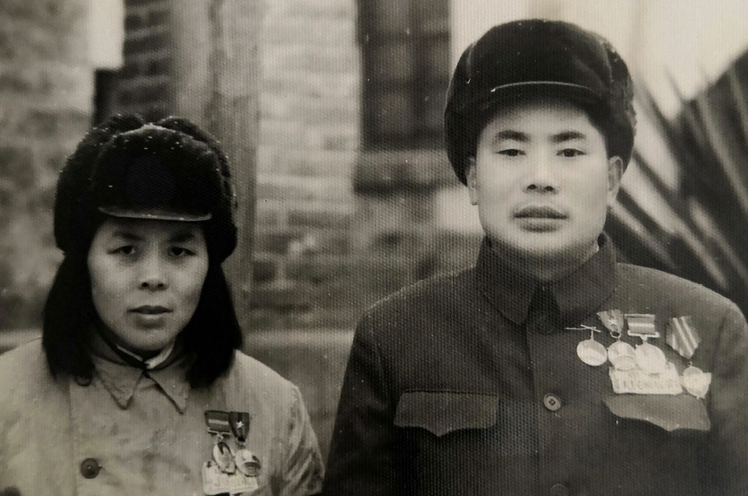 开国上将杨得志之女杨秋华:我们是新中国第一代"留守儿童"_手机搜狐网