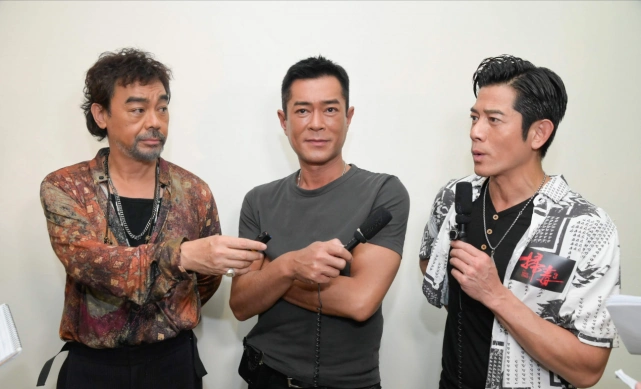 古天乐郭富城新片拍摄现场出意外,56岁飞车指导受重伤一度命危