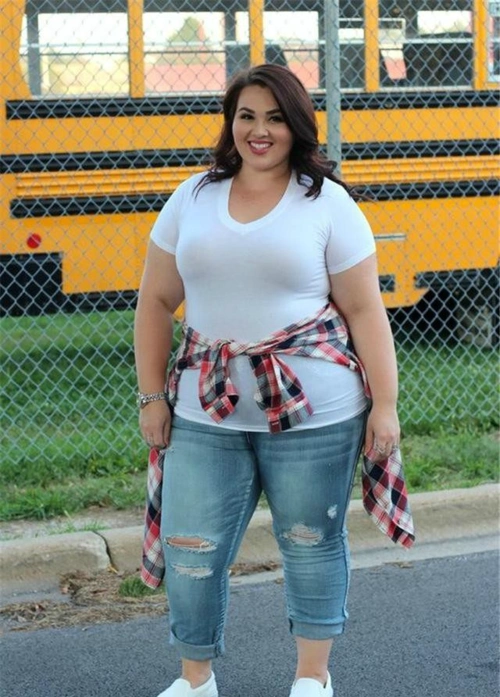 胖女孩怎么200多斤的她成网络红人还赚几千万