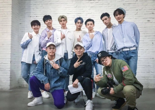 不少粉丝想念这些练习生,4月9日晚十点,nine percent终于放出一张合照