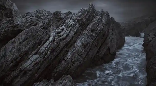 不要再嫌弃钻石有杂质了说不定能揭秘地球深层水源