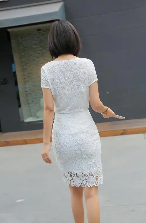 902新款水溶蕾丝半身裙包臀裙女春秋黑色镂空雷丝包裙高腰一步裙中长