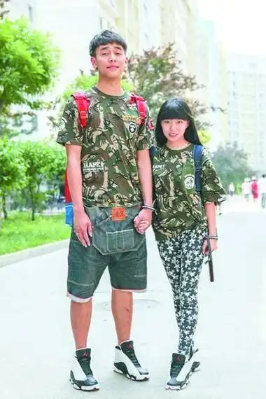 现在新一代90后平均身高都升高了,男生170一下确实有点偏矮了,不管是