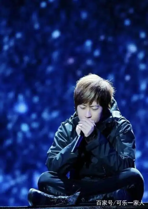 阿信:一个永远热血的摇滚少年