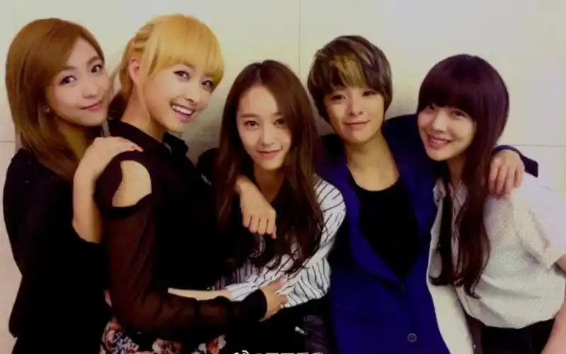 除了宋茜都得叫裴珠泫裴姐的fx