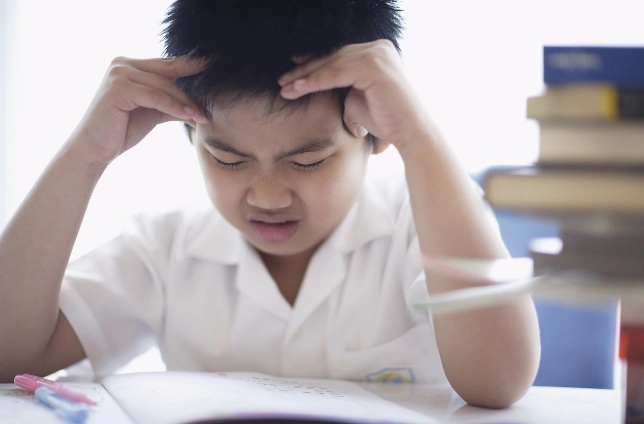 反应迟钝是什么原因(人反应慢反应迟钝是什么原因)