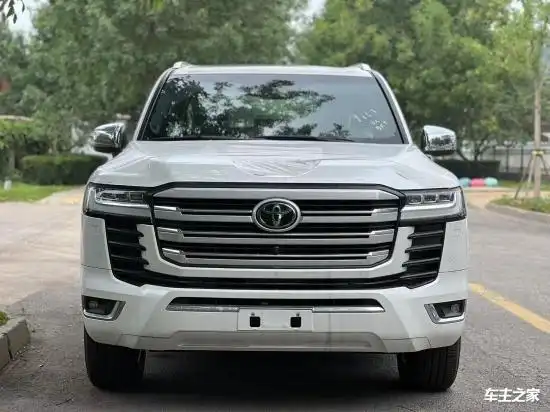 硬派越野丰田酷路泽lc300市场最低价售现车实拍