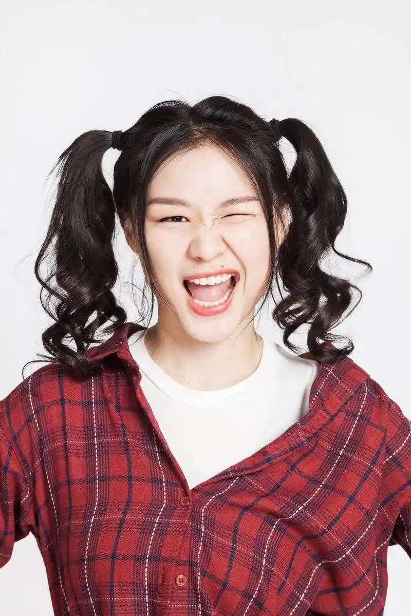 金靖被郭敬明选中的女喜剧人