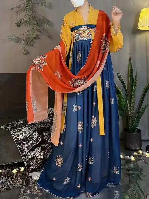 广州服装租赁-广州礼服出租-演出服租赁定做-广州喜帖