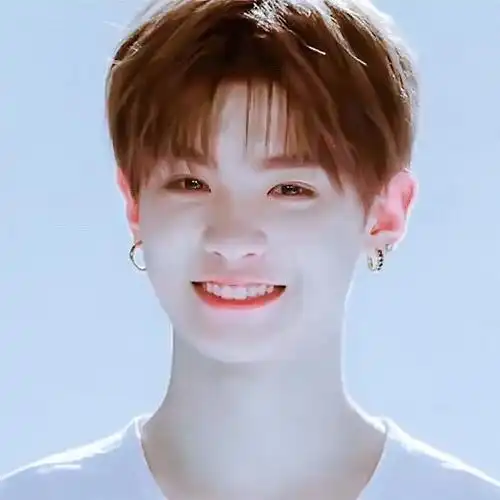 由远及近—————希望黄明昊小朋友的笑容可以治愈阅读这篇