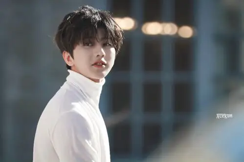 cr:acekun_蔡徐坤个站香奈儿短片拍摄(绝美 电脑桌面)