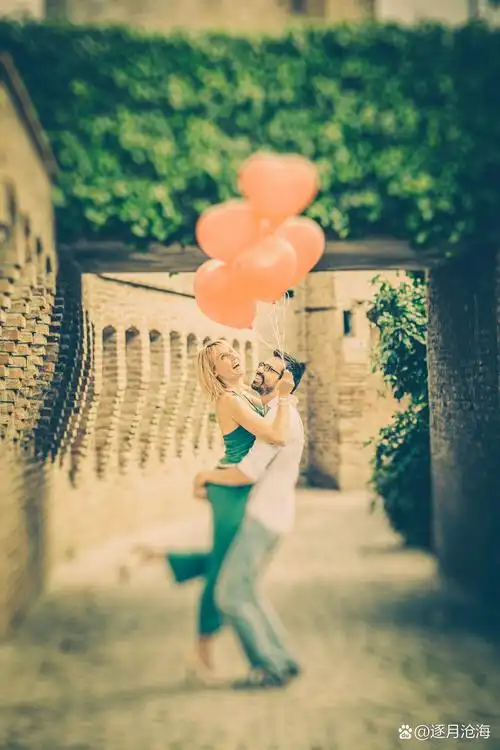 爱意随风起,温柔了岁月,却也在不经意间,让心湖泛起了涟漪.