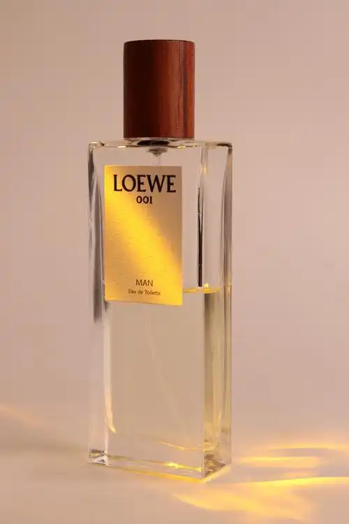 罗意威loewe001事后清晨香水静物摄影