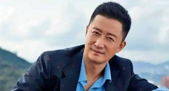 原创2次打倒吴京打坏甄子丹鼻梁连发哥都要叫师父的张晋究竟是什么人