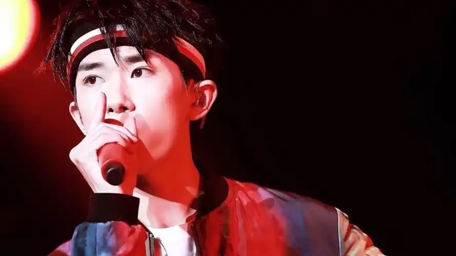 易烊千玺全新歌曲fall发布演绎青春与秋季的交替