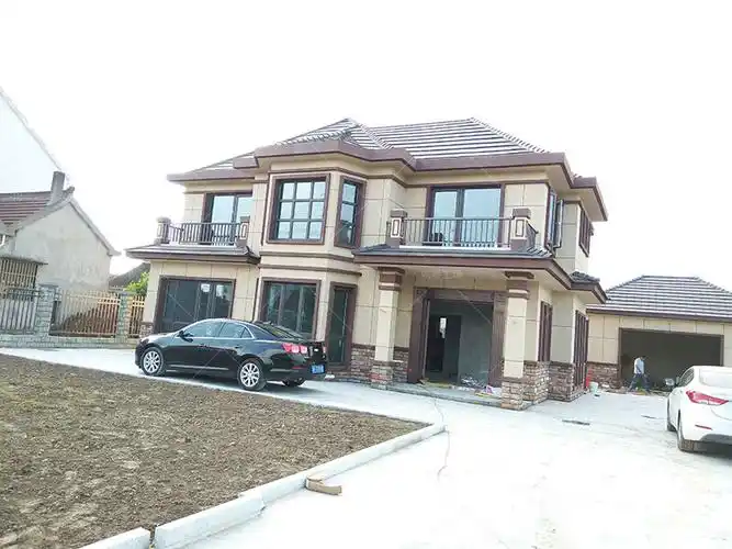 二层别墅外观实拍图片合集网红别墅建成现场