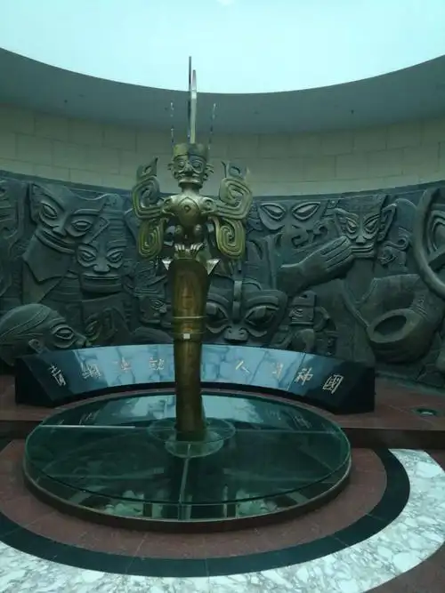 行记之十八听三星堆故事,走回家的路 写美篇重要文物        国宝级