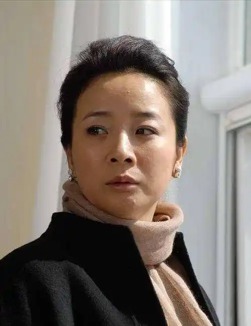 婚后多次出轨小鲜肉,老公却依旧不离不弃,陈小艺的婚姻成功吗?