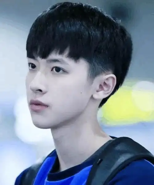 女生眼中这5款帅气男生发型第5种最少