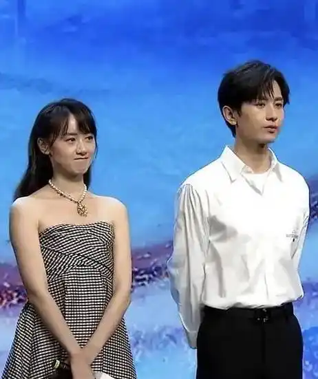 《仙剑四》鞠婧祎&陈哲远吵番位,第3对分手情侣满屏尴尬_微博_争议