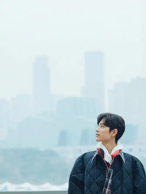 路线1:朝天门码头/来福士广场/洪崖洞/长江索道(轨道1号线朝天门站)