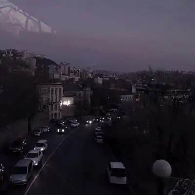 洛白:简约暗系背景(高冷 个性 优_微信头像_我要个性网