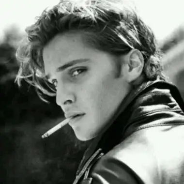 欧美男生头像黑白成熟最新版本