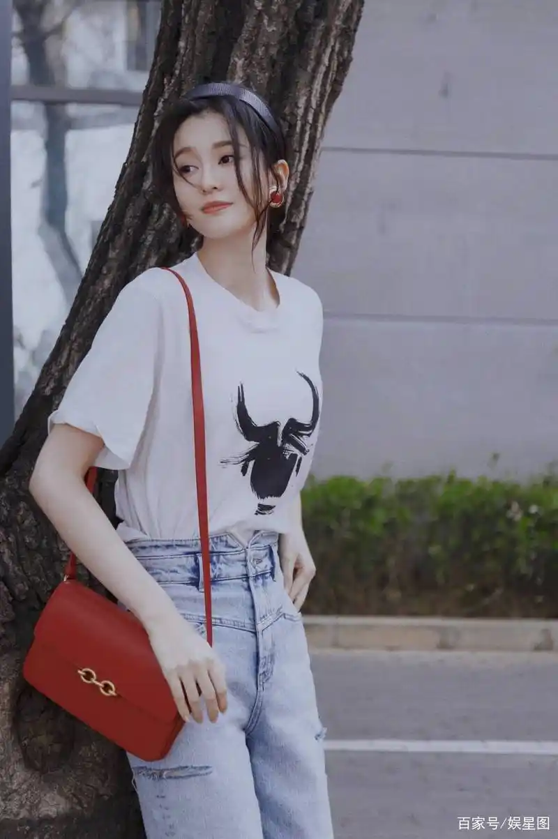 身材高挑的乔欣,真漂亮