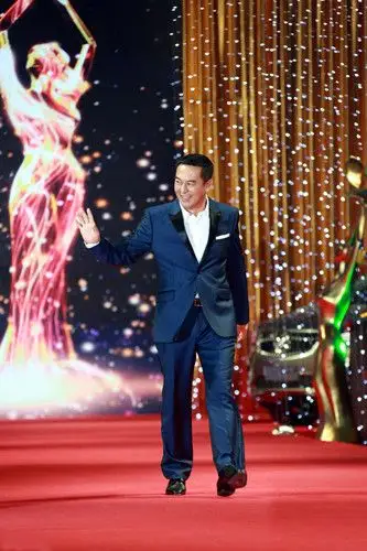 张嘉译金鹰奖梅开二度八次捧杯大满贯视帝