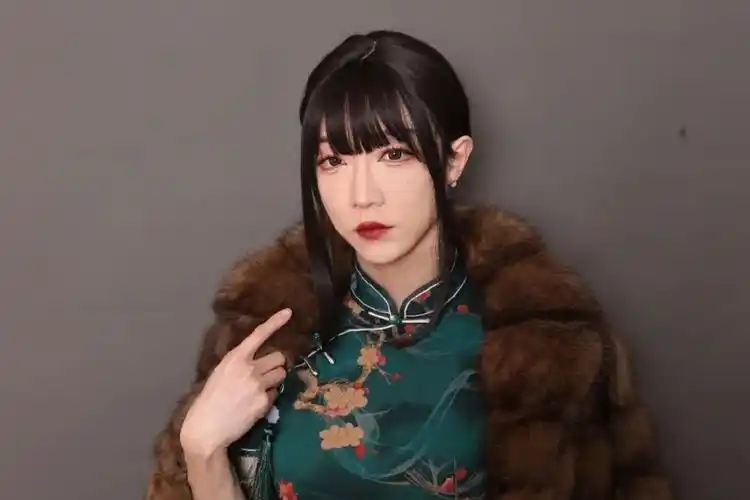 女装子怎样才能不暴露男性特征