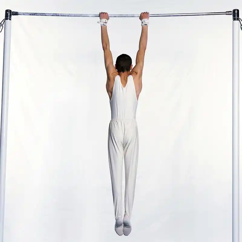 每天坚持悬垂吊挂单杠是否能促进长高?