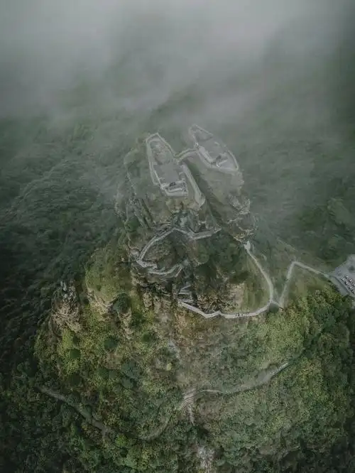 贵州梵净山天空之城难道是云顶天宫入口71