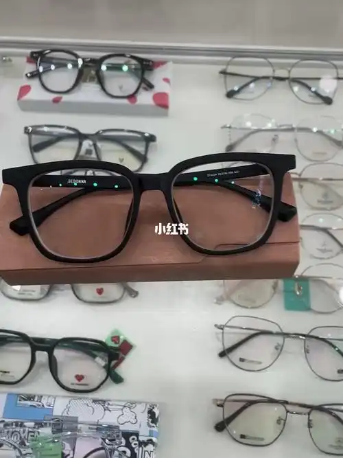 800度900度超薄近视镜片