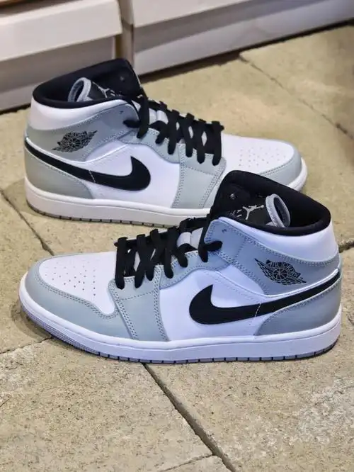 aj1mid烟灰小迪奥