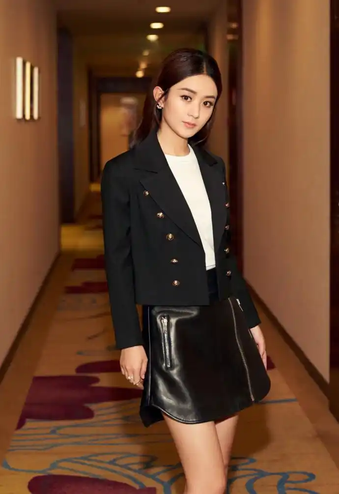 赵丽颖西装皮裙性感活动写真图片16