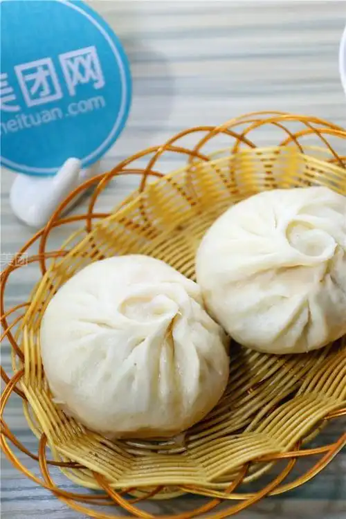 春清酸菜排骨面