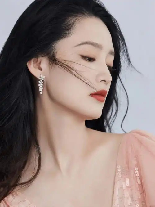 女星李沁写真集:如画美人,天之骄女