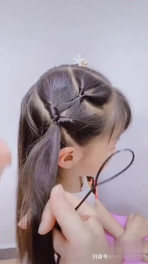 六一儿童节发型 日常儿童编发 编发教程 儿童节扎个酷酷的彩绳辫脏辫