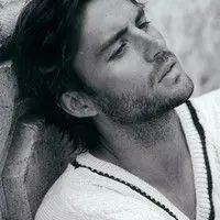 欧美成熟胡子男头像_簌簌落叶写意着淡淡的离愁