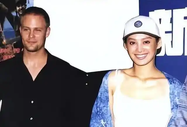 圈内人物之宁静:姐就是随性!被小11岁男友逼着给名分