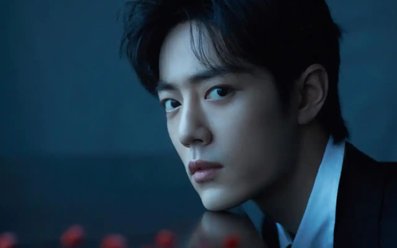 肖战沉稳帅气写真桌面壁纸