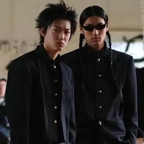 中山忍:李连杰穿着热血高校铃兰校服,我就知道他不简单