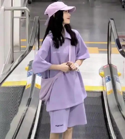 网红ootd运动服套装女夏季宽松紫色减龄短袖短裤时尚两件套小个子