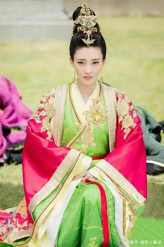 《封神演义》王丽坤美图欣赏,剧情太狗血遭停播,这是在闹哪样?