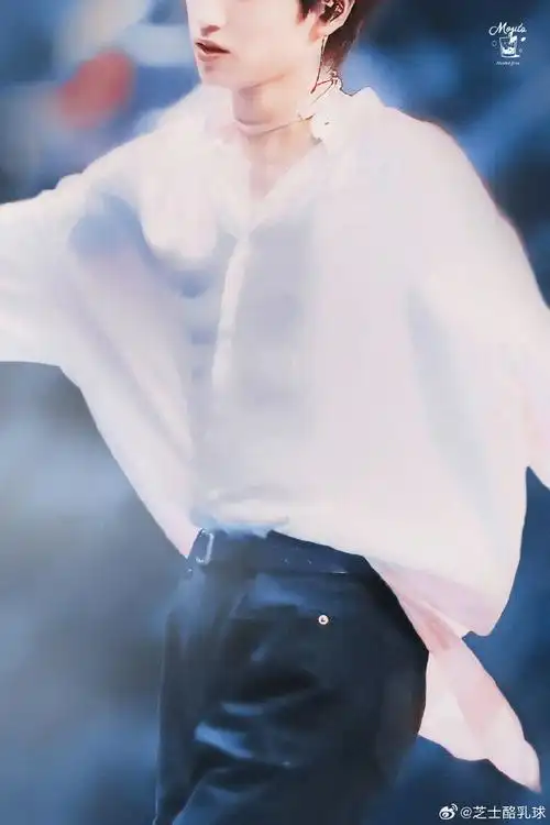 16岁的腹肌就这么好看了啊哥01