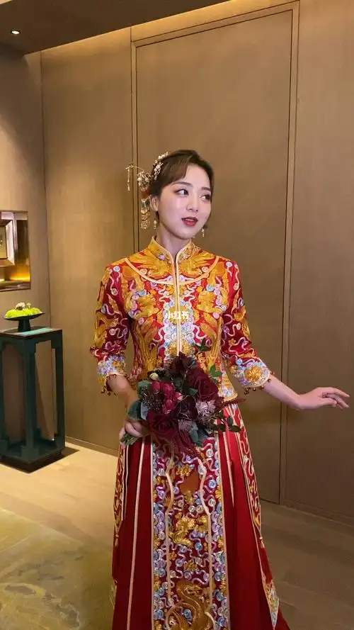 婚礼结婚新娘传统经典改良龙凤褂中国风