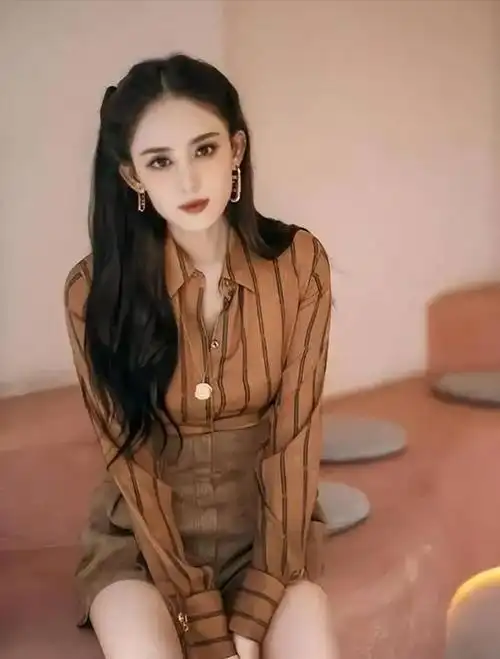 有种夺命的刀是古力娜扎的腰有种迷人的魂叫她的臀